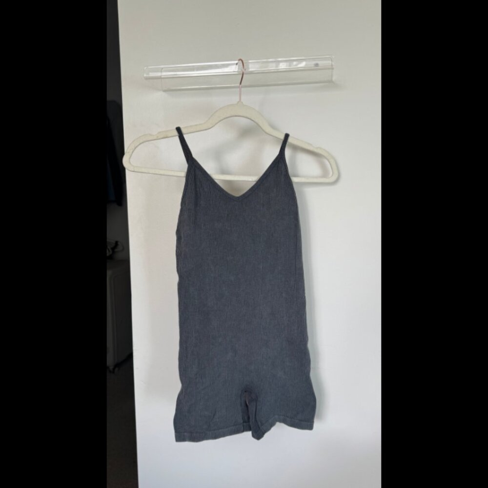 Akira Ash Ribbed One-Piece Bodysuit - Small